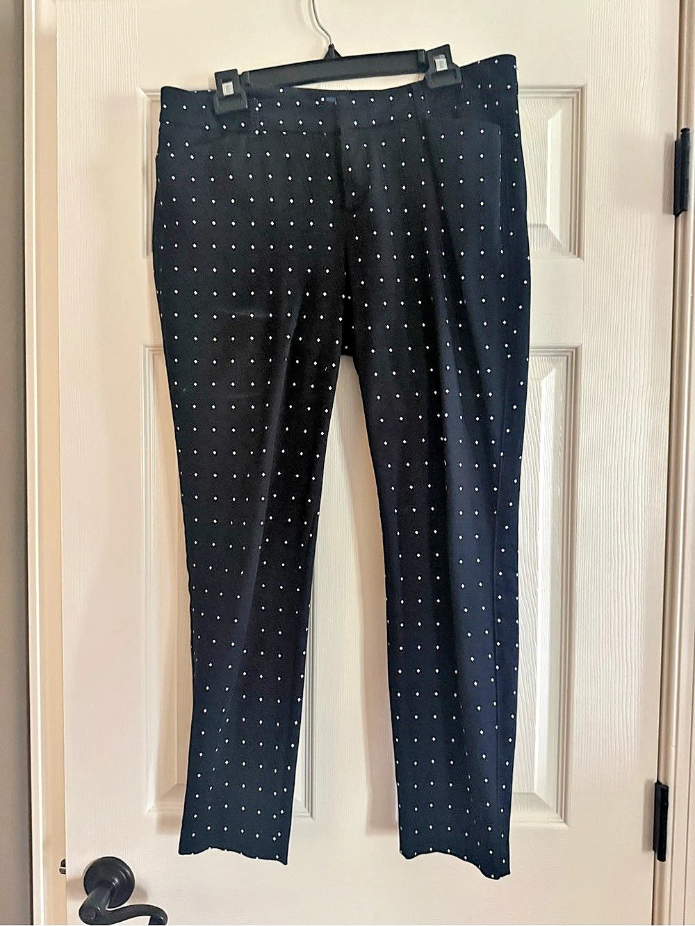 Old Navy Pixie Mid-Rise Pants Black Geometric Ankle Pants